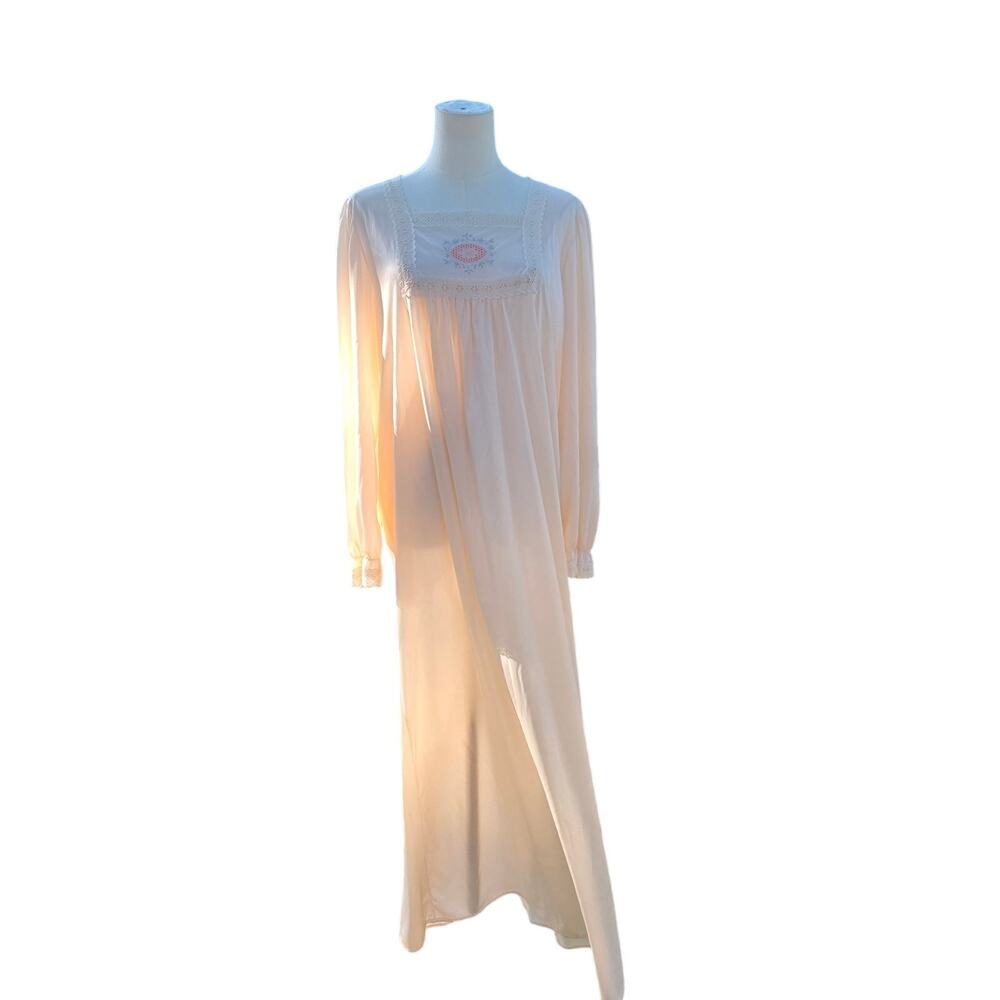 Vintage Cottage Prairie Boho Sheer Lace Embroidered Long Nightgown Size M Peach